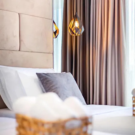 Fly - S7 - Mpolo Gostinjska kuća