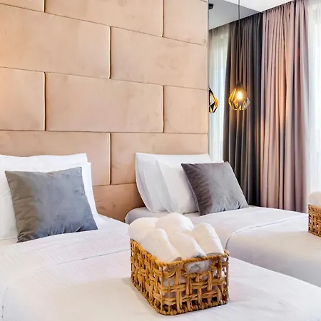 Fly - S7 - Mpolo 3* Medulin