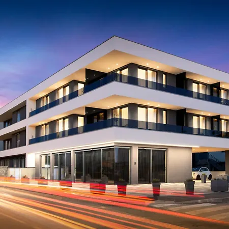 Fly - S7 - Mpolo Vendégház